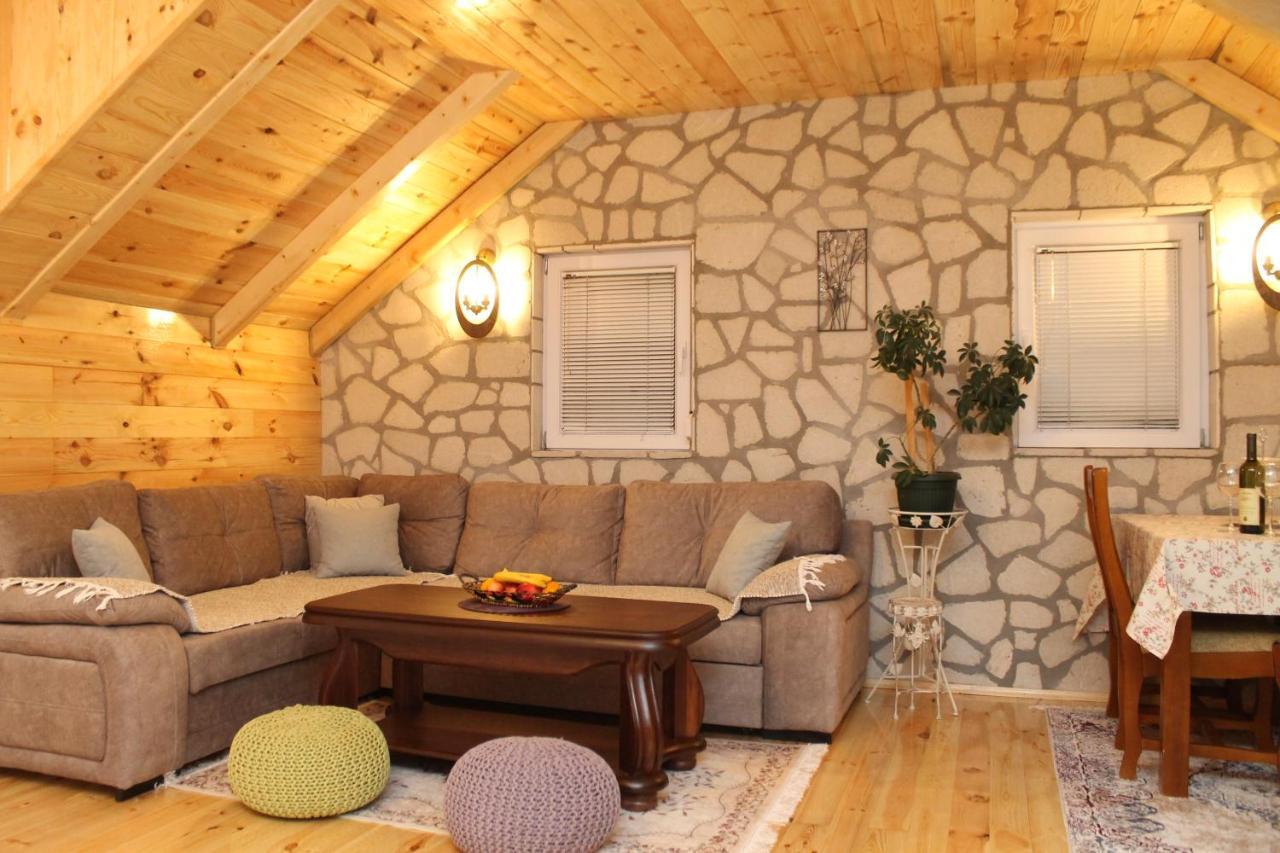 House Sandra Žabljak Buitenkant foto